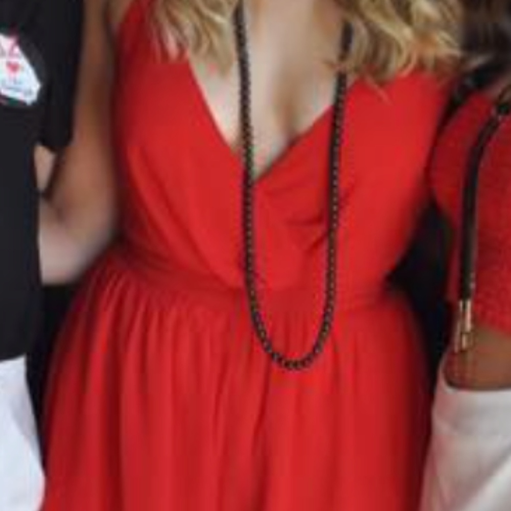 Red romper - Picture 2 of 2
